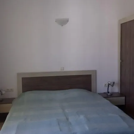 Sveti Nikola アパート *